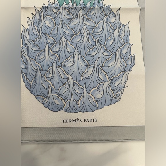 NEW HERMES SILK SCARF SIZE 90 - Picture 4 of 6